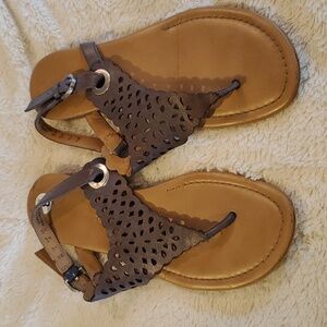 5/$15 Woman's size 8 Franco Sarto sandals
